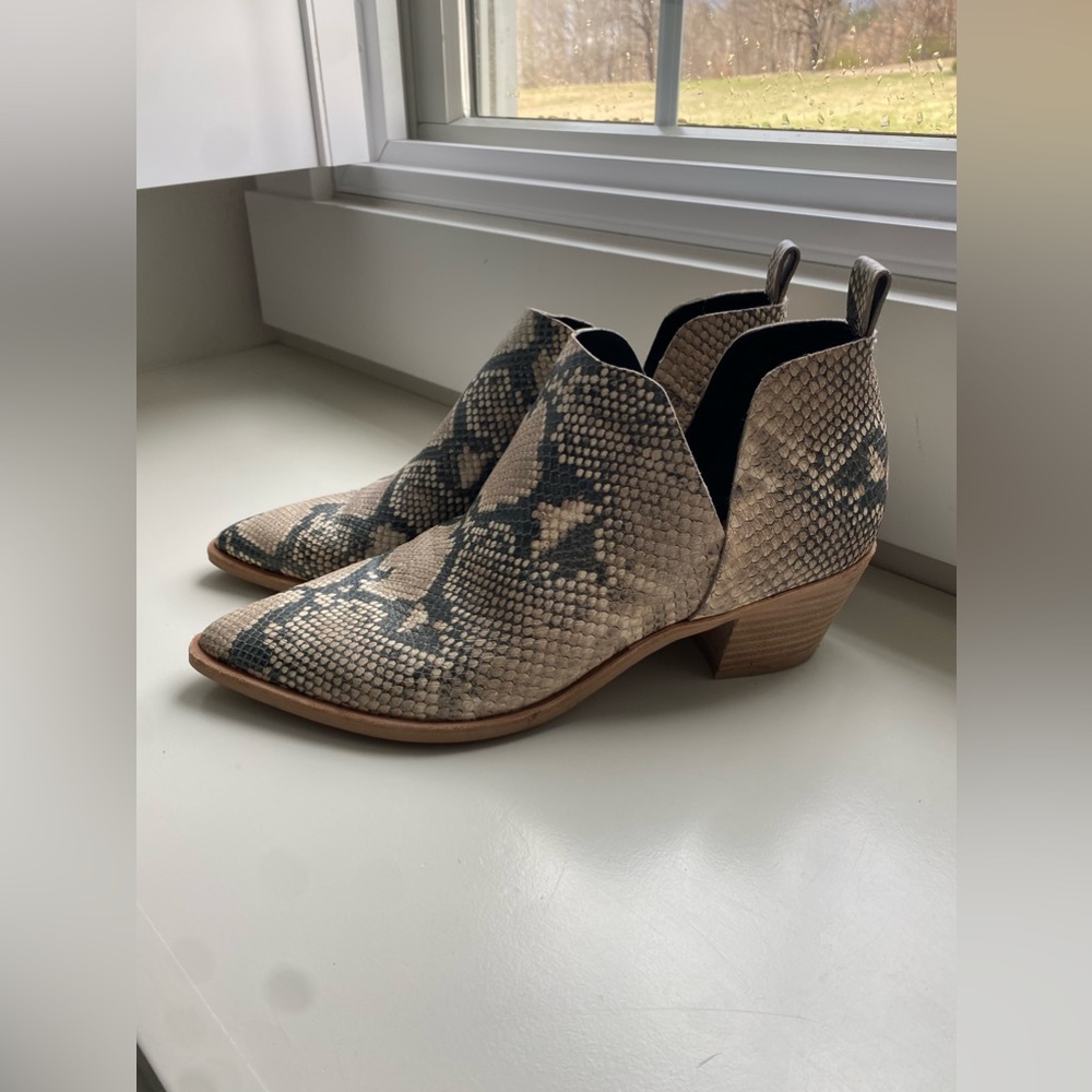 Dolce Vita Bootie